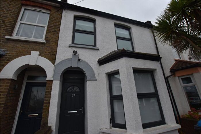 5 Bedroom Detached House To Rent In Cobden Road, London, SE25
