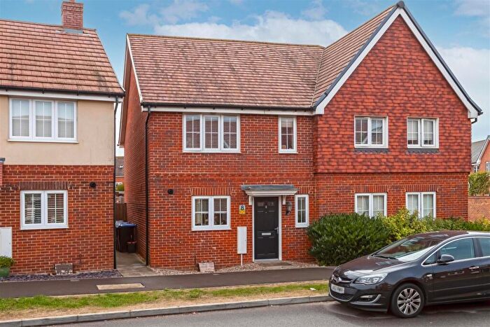 3 Bedroom Semi-Detached House For Sale In Sunflower Street, Worthing, BN13