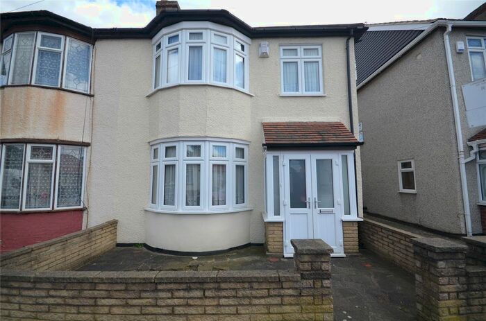 3 Bedroom Semi-Detached House To Rent In Cedar Road, Romford, Essex, RM7