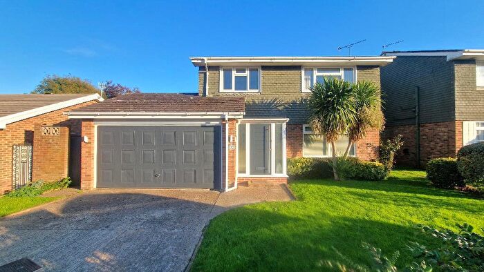 4 Bedroom Detached House For Sale In Trelawny Way, Bembridge, Isle Of Wight, PO35