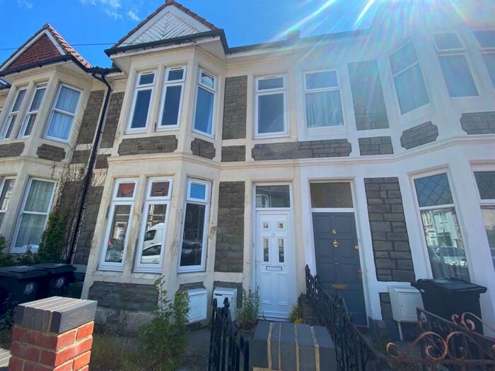 2 Bedroom Flat To Rent In Victoria Park, Fishponds, Bristol, BS16