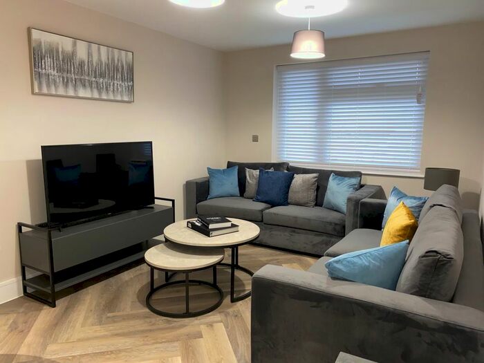 1 Bedroom Flat To Rent In Stratford Road, Moffat, B90