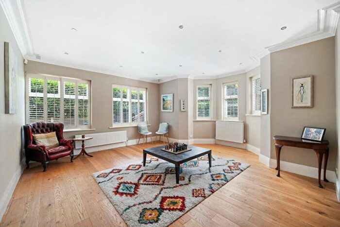 5 Bedroom Detached House For Sale In Cornwall Road, Harrogate, HG1