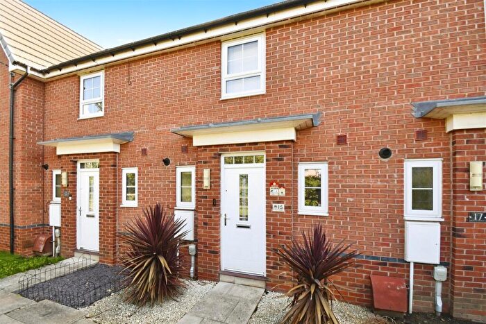 2 Bedroom Terraced House For Sale In Reckitt Crescent, Hull, HU8