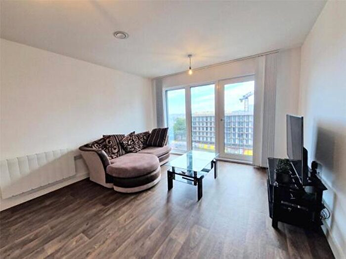 2 Bedroom Apartment To Rent In Lexington Gardens, Birmingham, B15