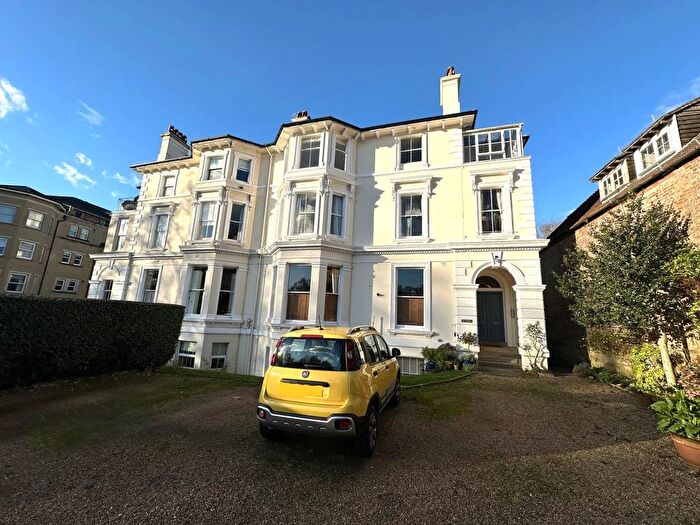 2 Bedroom Flat To Rent In Bishops Down Road, Tunbridge Wells, TN4