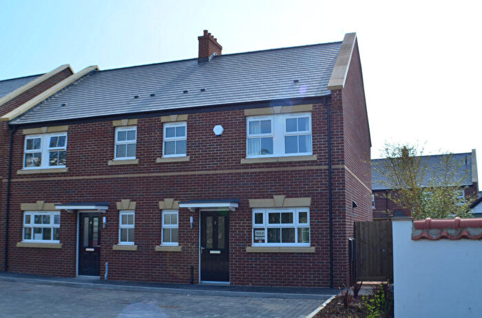 3 Bedroom Semi Detached House To Rent In Gate Reach, Exeter, EX2