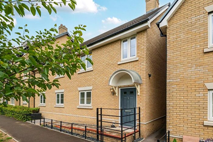 2 Bedroom Maisonette For Sale In Stevens Road, Eastleigh, Hampshire, SO50