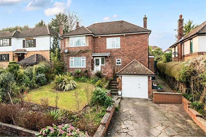 4 Bedroom Detached House For Sale In Marlow Hill, Buckinghamshire, Cul-De-Sac Location, HP11