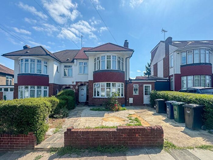 3 Bedroom Semi Detached House To Rent In Fernside Avenue, London, NW7