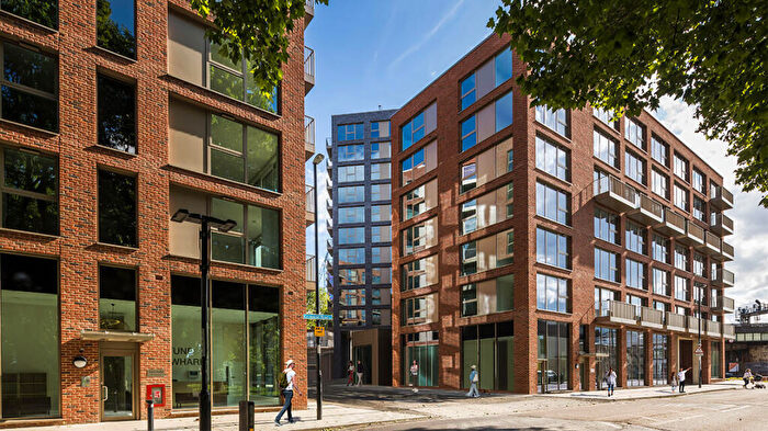 2 Bedroom Apartment To Rent In Enclave Apartments, Birmingham City Centre, B16