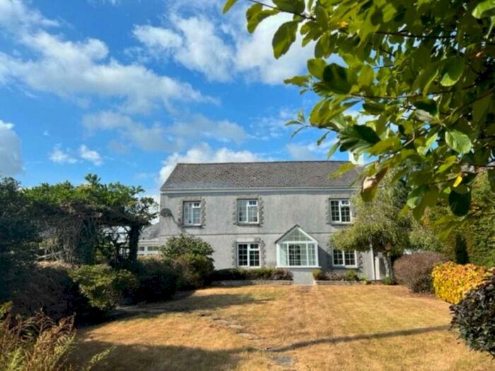 3 Bedroom Detached House To Rent In Hillcrest, PL12