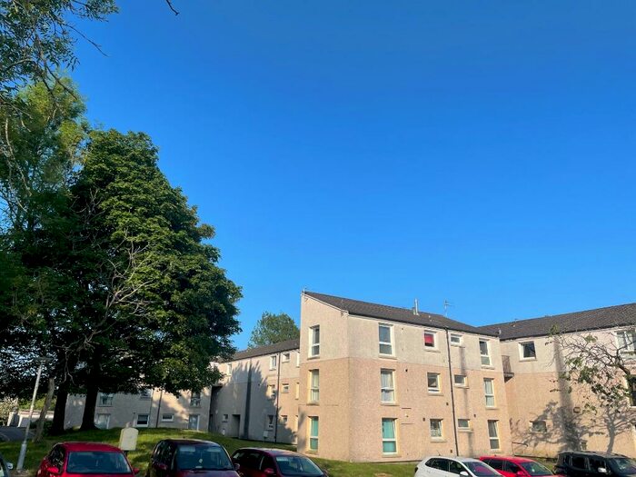 2 Bedroom Flat To Rent In Oak Road, Abronhill, Cumbernauld, G67