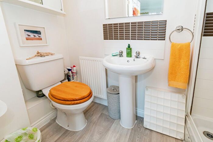 3 Bedroom End Of Terrace House For Sale In Folland Close, North Baddesley, Southampton, Hampshire, SO52