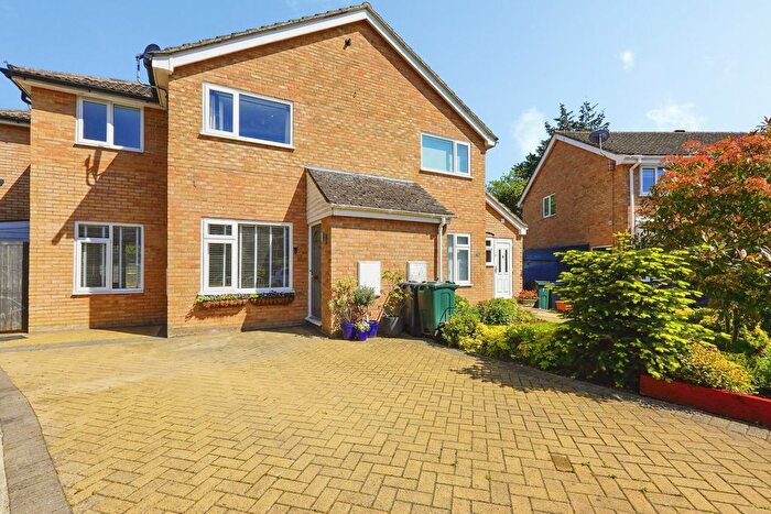 3 Bedroom Semi Detached House For Sale In Brentwood, Ashford, TN23