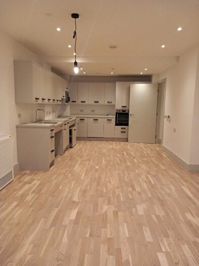 1 Bedroom Flat To Rent In Park Avenue, London, NW2