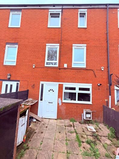 3 Bedroom Terraced House To Rent In Ambleside Close, London, E9