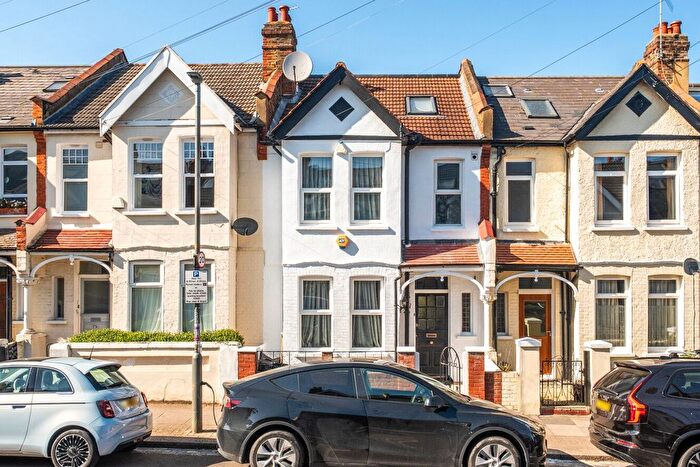 4 Bedroom Terraced House For Sale In Pirbright Road, Southfields, London, SW18