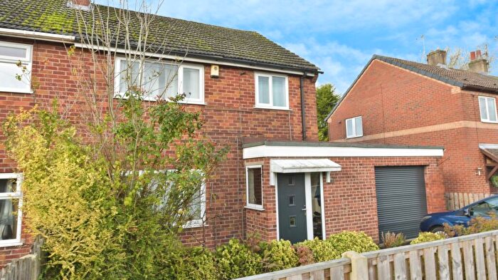 3 Bedroom Semi-Detached House For Sale In Wesley Avenue, Aston, Sheffield, South Yorkshire, S26