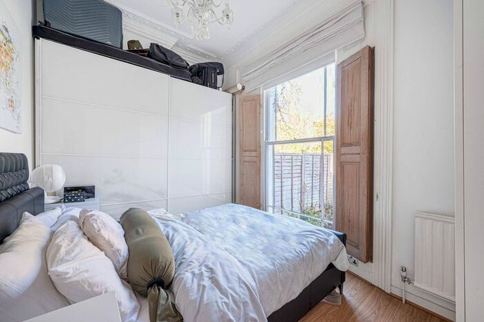 1 Bedroom Flat To Rent In Cantelowes Road, Camden, London, NW1