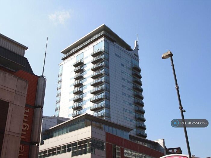 2 Bedroom Flat To Rent In Albion Street, Leeds, LS2