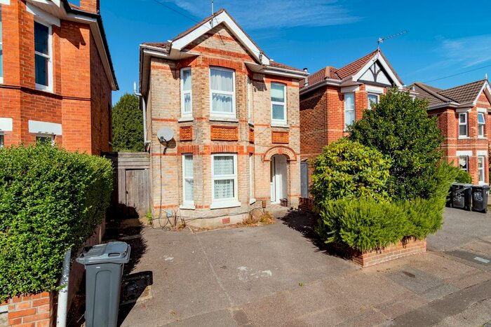 5 Bedroom Property To Rent In Osborne Road, Winton, Bournemouth, BH9
