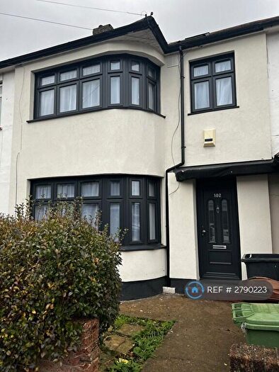 4 Bedroom Terraced House To Rent In Dereham Road, Barking, IG11