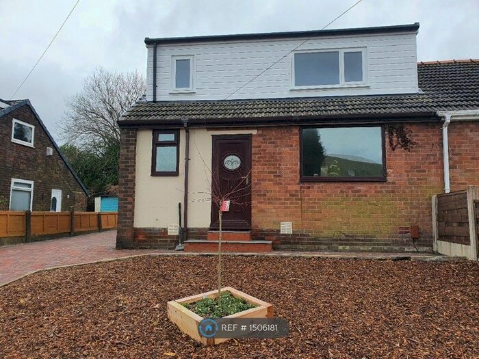 3 Bedroom Semi-Detached House To Rent In Great Meadow, Shaw, Oldham, OL2