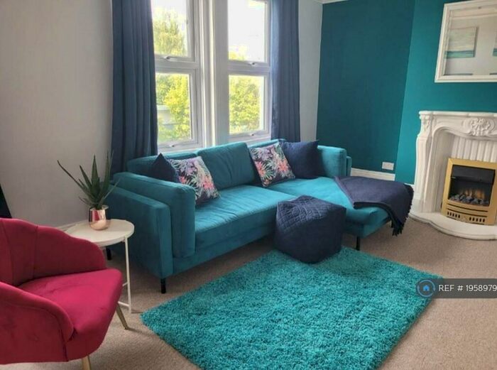 2 Bedroom Maisonette To Rent In Coolinge Road, Folkestone, CT20