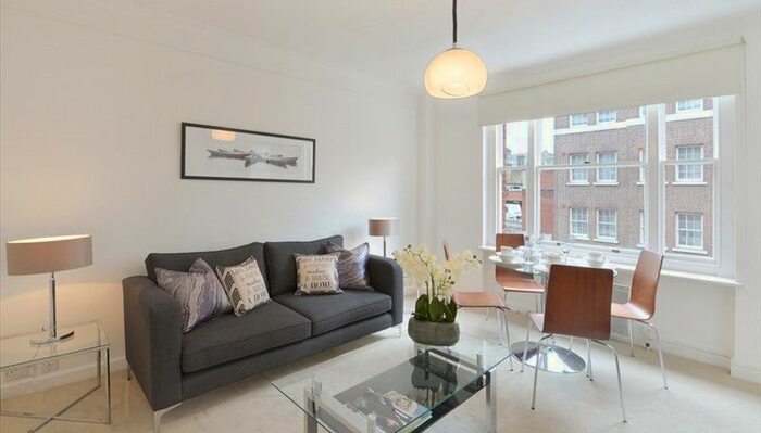 1 Bedroom Flat To Rent In Hill Street, Mayfair, W1J