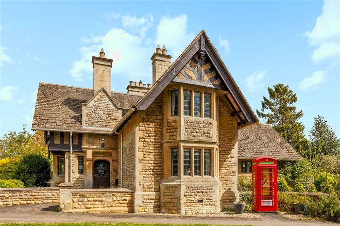 3 Bedroom Semi-Detached House For Sale In Ketton Road, Hambleton, Oakham, Rutland, LE15