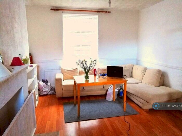 4 Bedroom Terraced House To Rent In Ryde Street, Hull, HU5