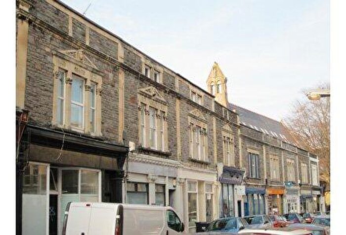 3 Bedroom Flat To Rent In Chandos Road –, BS6