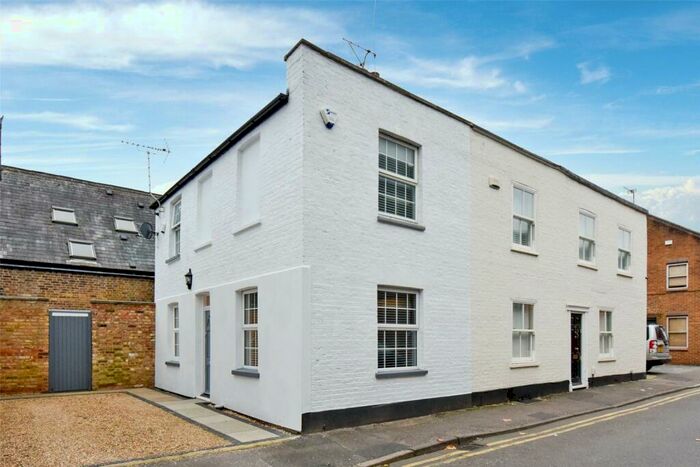 2 Bedroom Semi-Detached House To Rent In Russell Street, Windsor, Berkshire, SL4