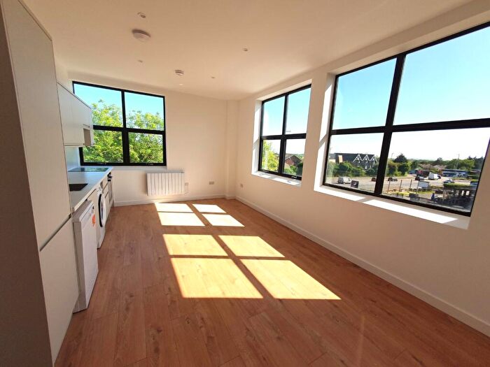 1 Bedroom Flat To Rent In Bay View, Wraik Hill, Whitstable, Kent, CT5