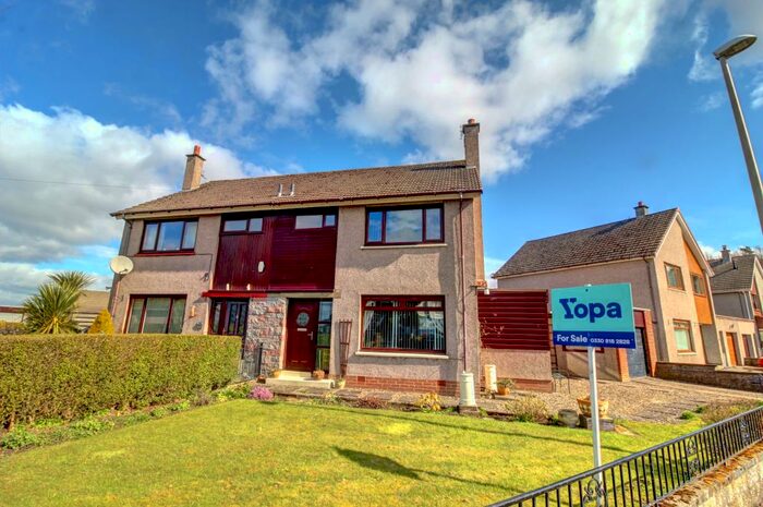 3 Bedroom Semi-Detached House For Sale In Rosemount Road, Birkhill, Dundee, DD2