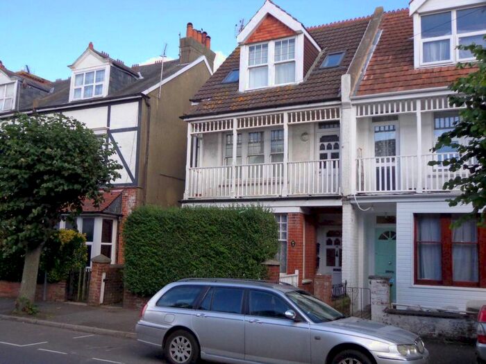 1 Bedroom Flat To Rent In Canada Grove, Bognor Regis, PO21