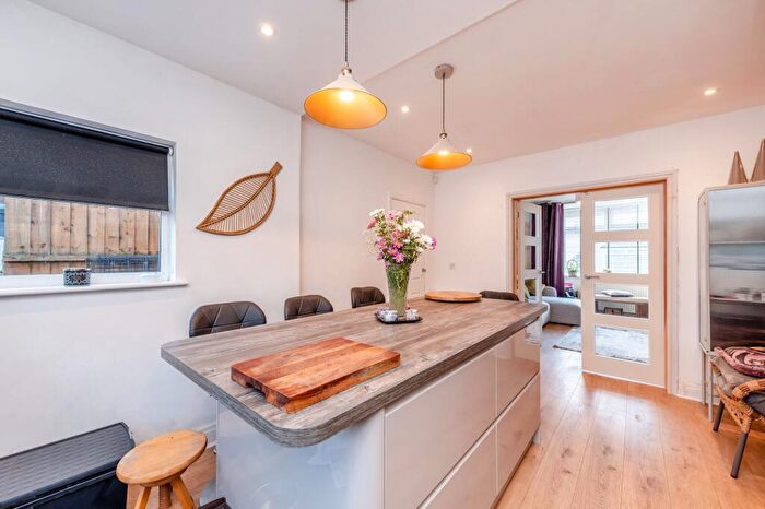 3 Bedroom Semi-Detached House For Sale In Richmond Road, Connah's Quay, CH5