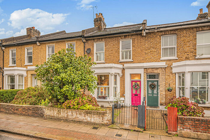 4 Bedroom Terraced House For Sale In Dunstans Road, London, SE22