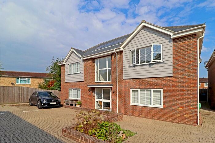 2 Bedroom Apartment To Rent In Franks Close, Burgess Hill, West Sussex, RH15
