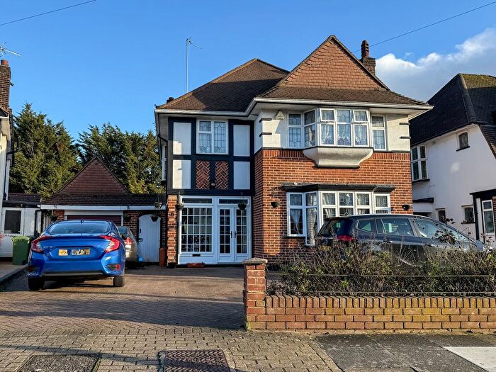 4 Bedroom Detached House For Sale In Amery Road, Harrow, HA1