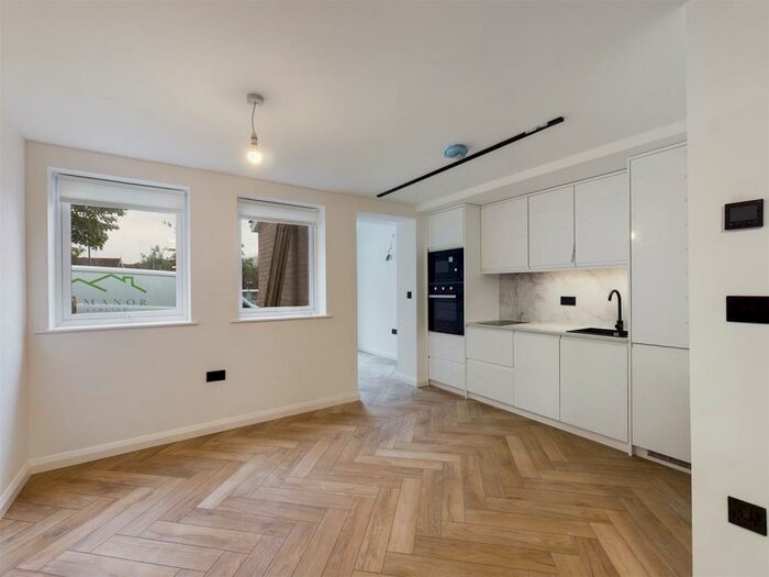 1 Bedroom Apartment To Rent In Bricklayer Lane, Faygate, Horsham, RH12