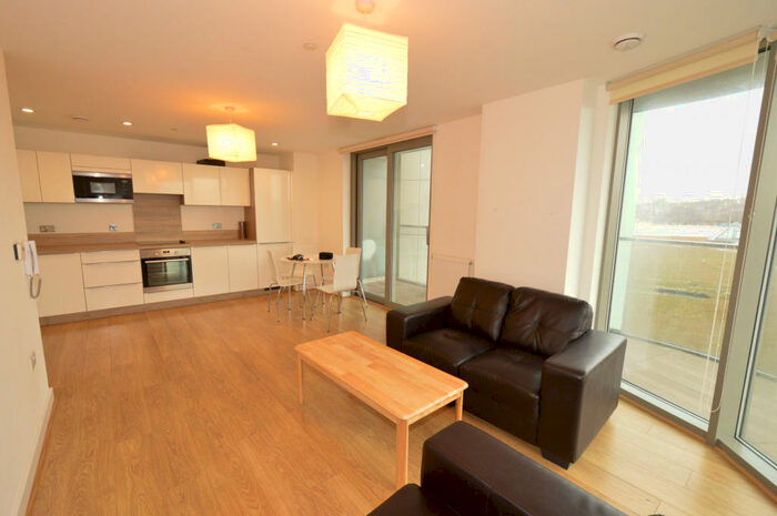 2 Bedroom Apartment To Rent In Sienna Alto, London, SE13
