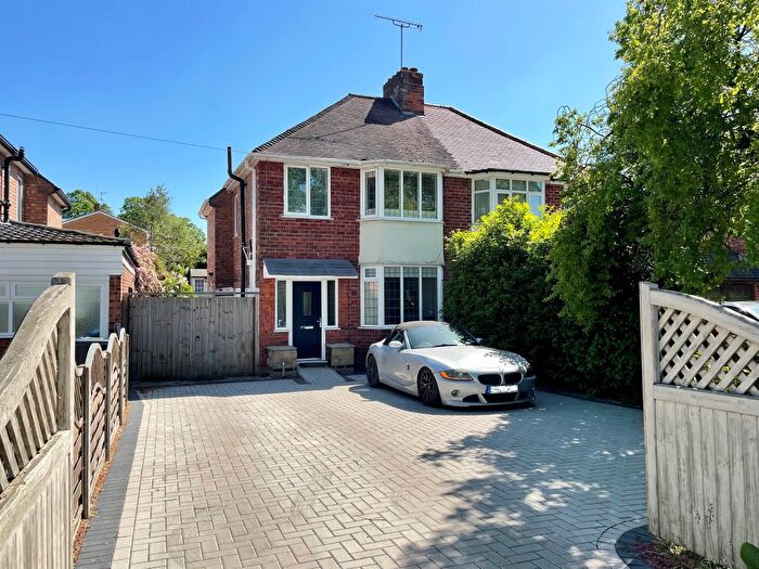 3 Bedroom Semi Detached House For Sale In Charles Street, Warwick, CV34