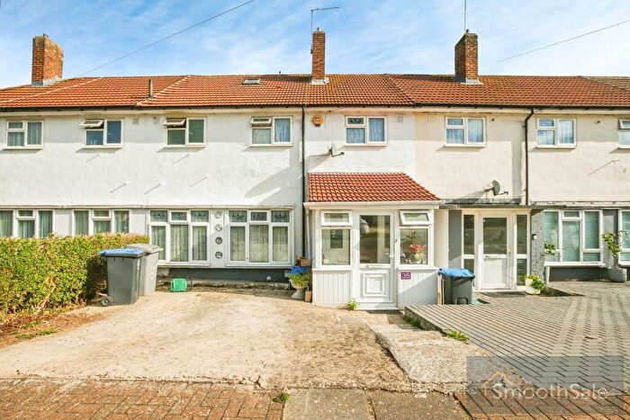 4 Bedroom Terraced House For Sale In Farm Avenue, Wembley, HA0
