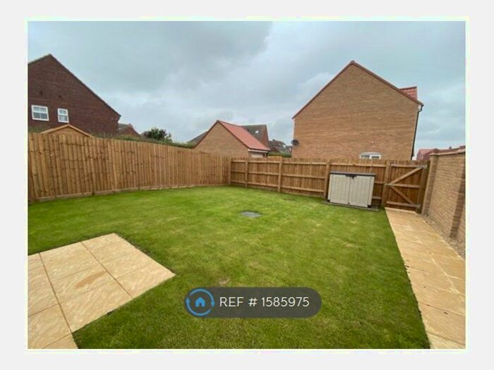 3 Bedroom Semi-Detached House To Rent In Hexham Way, Bracebridge Heath, Lincoln, LN4