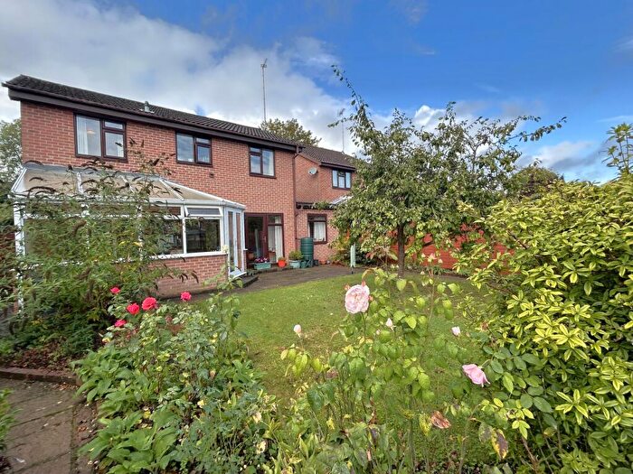 4 Bedroom Detached House For Sale In Bridgers Mill, Haywards Heath, RH16