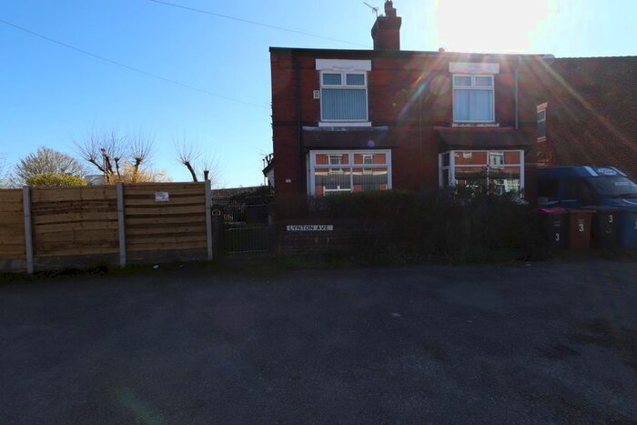 3 Bedroom Semi-Detached House To Rent In Lynton Avenue, Cadishead, Manchester, M44