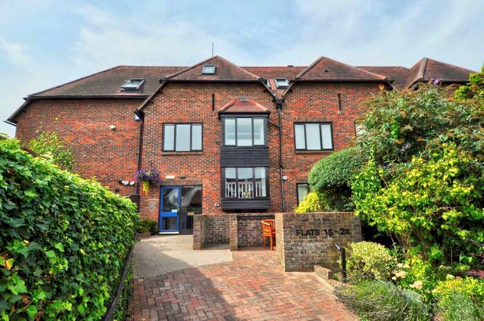 2 Bedroom Flat To Rent In Adam Court, Henley On Thames, RG9