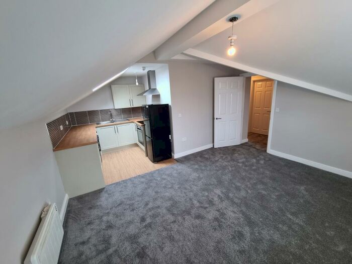 2 Bedroom Apartment To Rent In Parkfield Road, Aigburth, Liverpool, L17